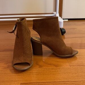 Circus by Sam Edelman Brown Suede Heeled Peep-Toe Boots